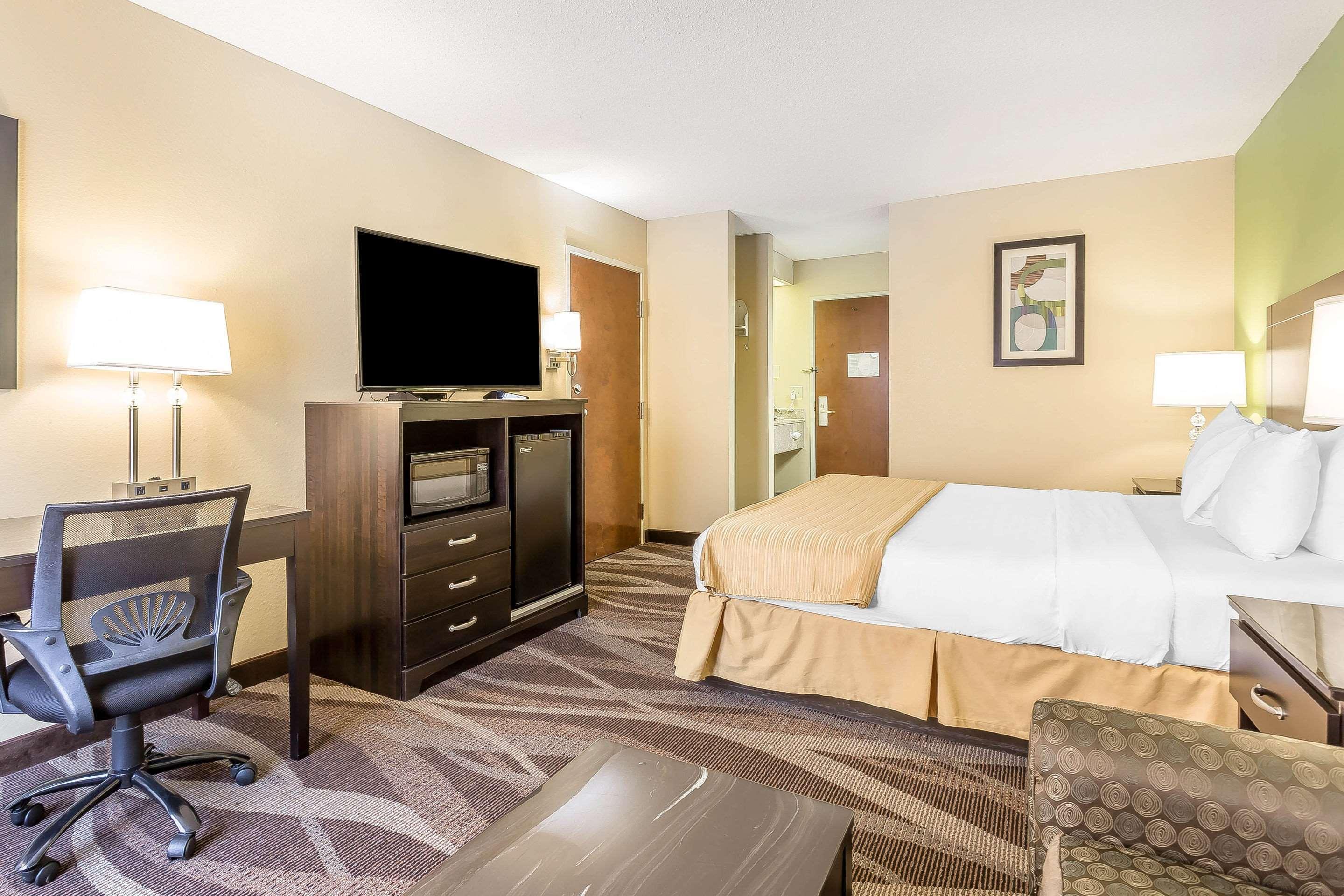 Quality Inn Warsaw I-40 Εξωτερικό φωτογραφία