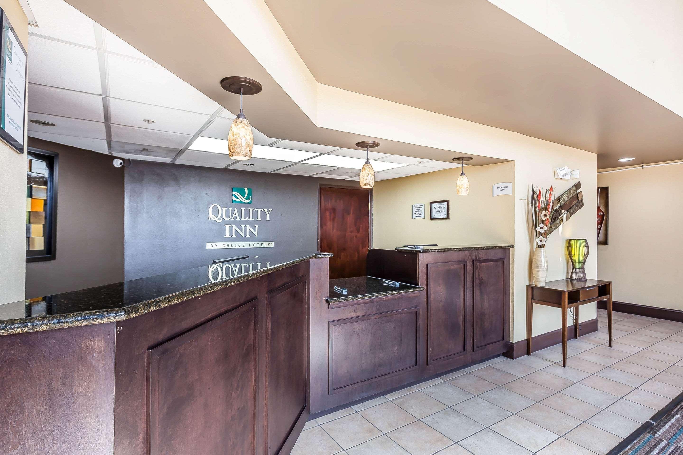 Quality Inn Warsaw I-40 Εξωτερικό φωτογραφία