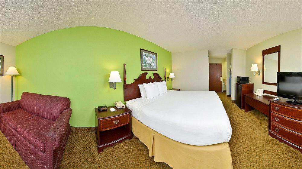 Quality Inn Warsaw I-40 Εξωτερικό φωτογραφία